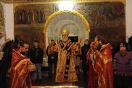 Епископ Игнатий совершил Литургию воскресного дня в Казанском храме Кызылорды