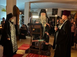 В четверг первой седмицы Великого поста Высокопреосвященнейший Варсонофий, архиепископ Кокшетауский и Акмолинский завершил чтение покаянного канона свт. Андрея Критского в храме Архистратига Михаила г. Щучинска