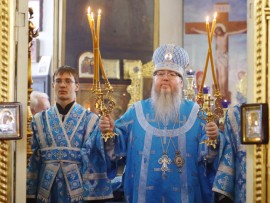 Архиерейская Литургия в праздник Иверской Иконы Божией Матери