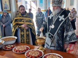 Епископ Игнатий совершил Литургию Преждеосвященных Даров и чин освящения колива
