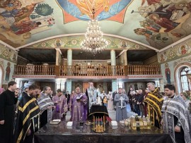 Епископ Чимкентский и Туркестанский Хрисанф совершил Таинство Елеосвящения