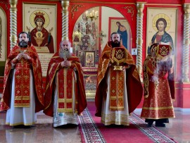 Неделя жен-мироносиц в главном храме Костанайской епархии