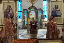 В день Радоницы в Благовещенском кафедральном соборе совершили Литургию и пасхальное поминовение усопших