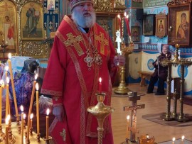 В день пасхального поминовения усопших епископ Игнатий совершил Литургию на подворье Актюбинской епархии