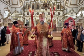 В Неделю о расслабленном архиепископ Амфилохий возглавил служение Божественной Литургии в Воскресенском кафедральном соборе города Семипалатинска