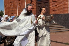 В Иоанно-Богословском кафедральном соборе Рудного отметили престольный праздник