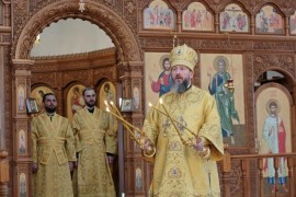 Архиепископ Амфилохий совершил Божественную Литургию в Андреевском кафедральном соборе города Усть-Каменогорска