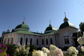 Божественная литургия в Никольском храме города Костанай
