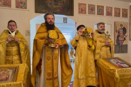 Воскресная литургия в храме великомученика Димитрия Солунского села Айет