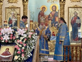 В праздник Покрова Божией Матери епископ Чимкентский и Туркестанский Хрисанф совершил Божественную Литургию в Свято-Никольском кафедральном соборе г. Шымкент