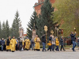 В Павлодаре отметили 27-летие великого освящения Благовещенского кафедрального собора