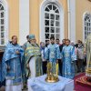 Управляющий епархией вознес молитвы о жертвах трагедии в Таразе