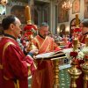 Праздничное пасхальное богослужение в Константино-Еленинском кафедральном соборе