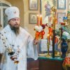 В Пасхальную ночь епископ Вианор совершил праздничное богослужение в кафедральном соборе Михаила Архангела г. Уральска