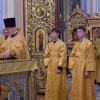 В воскресный день управляющий делами Митрополичьего округа совершил Литургию в главном храме Южной столицы
